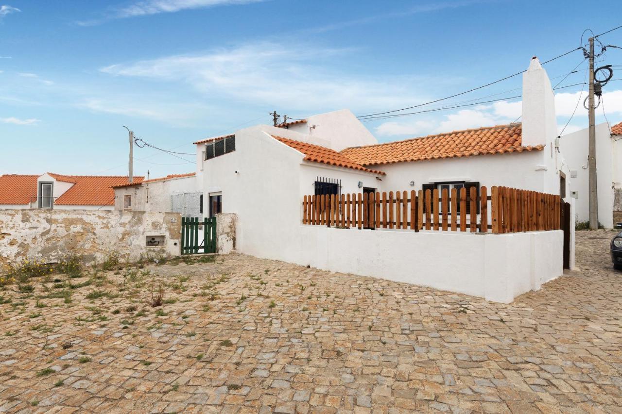 Vila Casa Sol E Mar Colares Exteriér fotografie